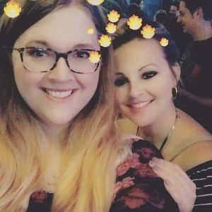 Meet your Posher, Denise